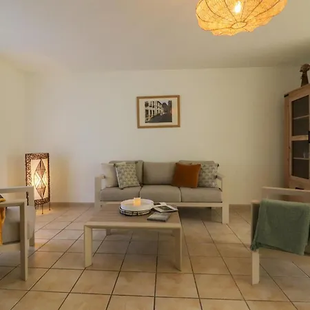 Maison Moderne Pres Du Centre - 6 Pers. *