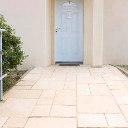 Maison Moderne Pres Du Centre - 6 Pers. Country house *